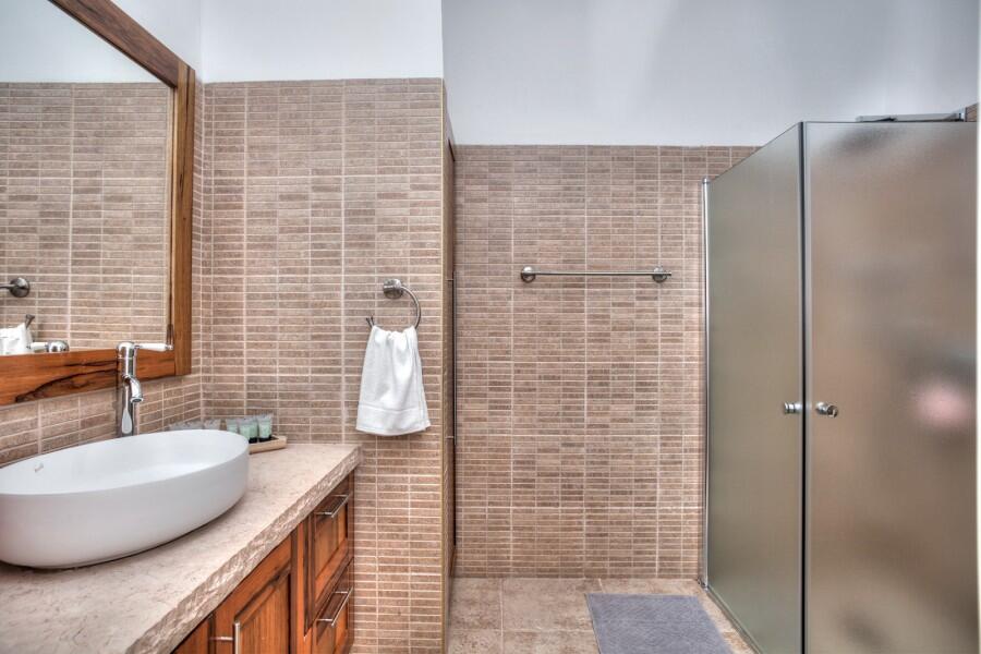 וילת יוקרה אחוזת נשרים צפון  12  נופש - וי פור ויקיישן - V for Vacation