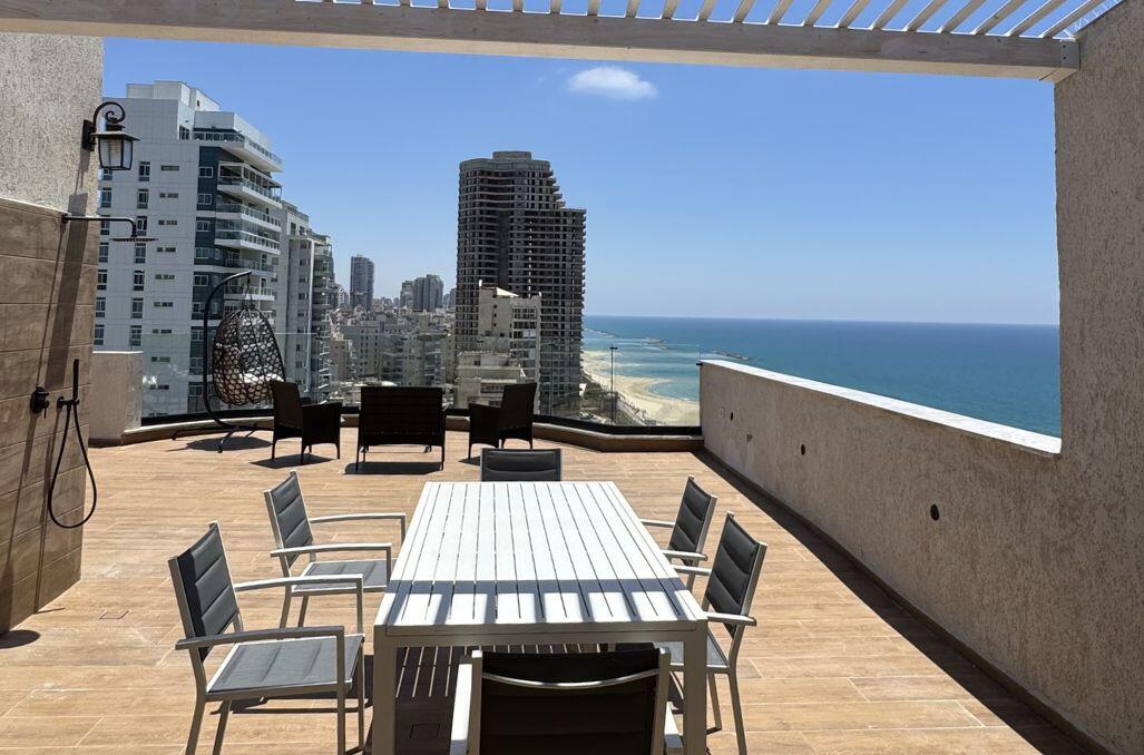 סי וויו פנטהאוז וספא נתניה - Sea view penthouse & spa Netanya מרכז  11  נופש - וי פור ויקיישן - V for Vacation