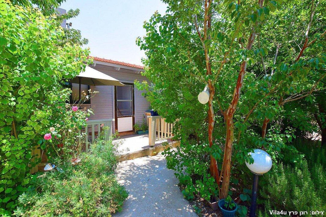 בקתות המעיין צפון  3  נופש - וי פור ויקיישן - V for Vacation