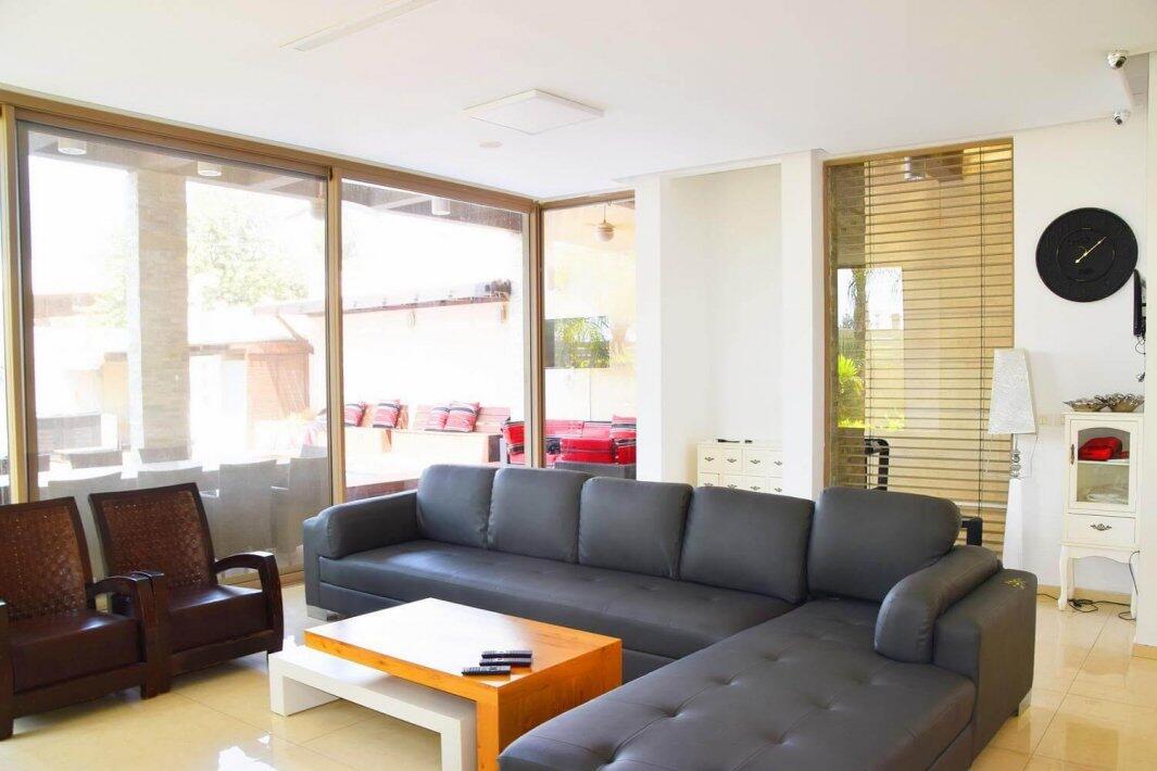 אחוזת הכוכבים מרכז  4  נופש - וי פור ויקיישן - V for Vacation