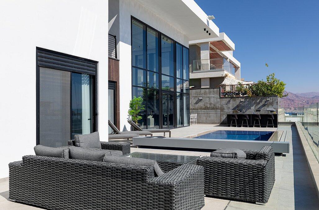 וילה ויקטוריה דרום  2  נופש - וי פור ויקיישן - V for Vacation