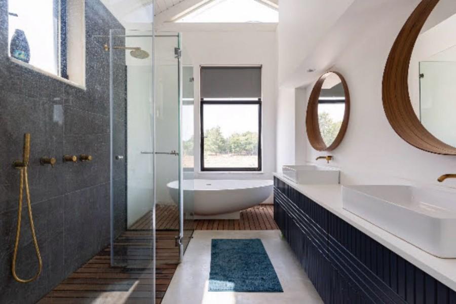 אחוזה 14 מרכז  18  נופש - וי פור ויקיישן - V for Vacation