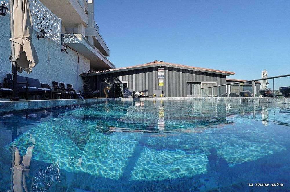 אחוזת אורפז צפון  63  נופש - וי פור ויקיישן - V for Vacation