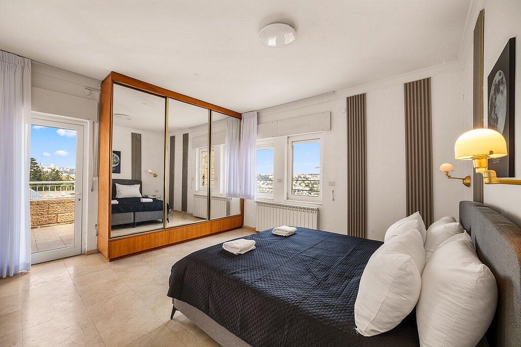 וילה ירושלים VIP מרכז  9  נופש - וי פור ויקיישן - V for Vacation