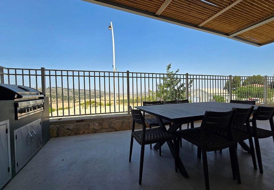 וילה עדן הילס - Eden Hills מרכז  4  נופש - וי פור ויקיישן - V for Vacation