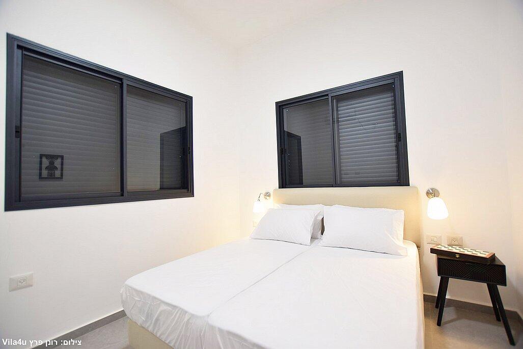 אחוזת אברהם בוטיק מרכז  28  נופש - וי פור ויקיישן - V for Vacation