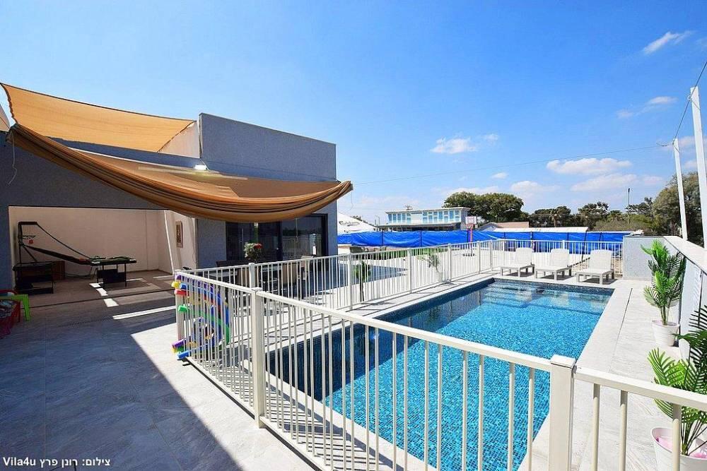 אחוזת אברהם בוטיק מרכז  3  נופש - וי פור ויקיישן - V for Vacation