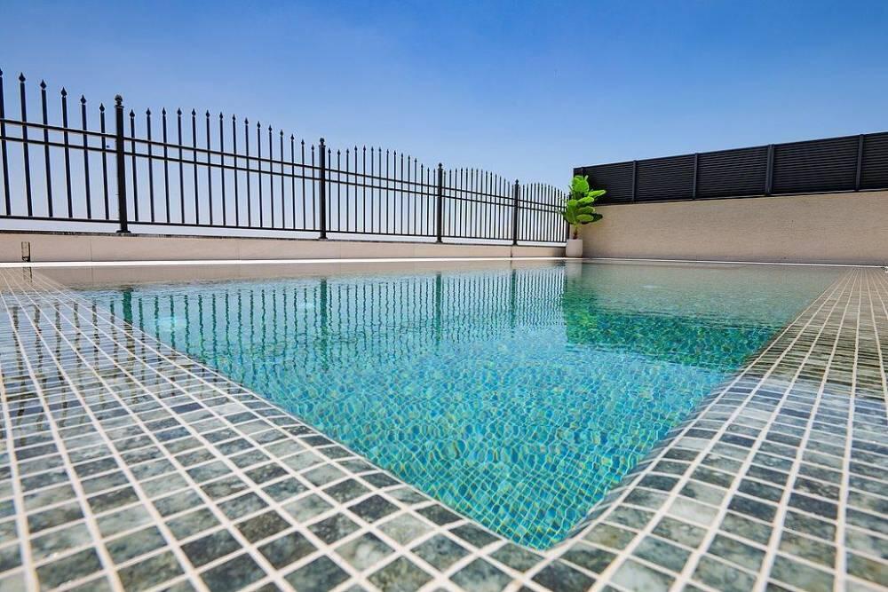 וילה רויאל טווינס בוטיק צפון  22  נופש - וי פור ויקיישן - V for Vacation