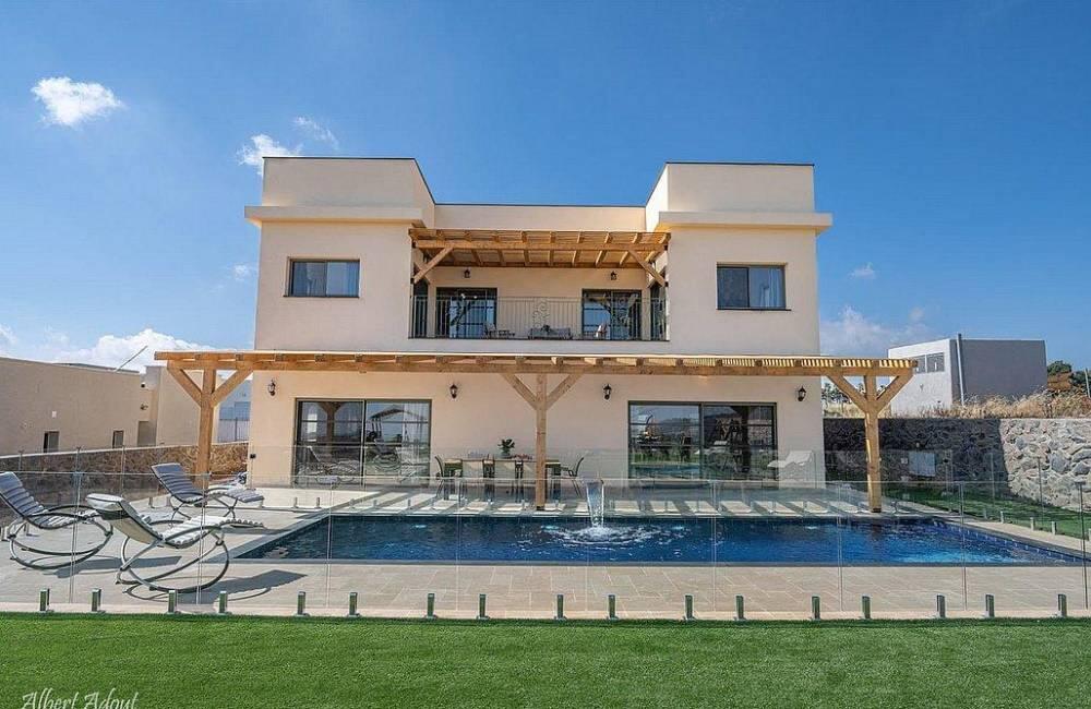 וילה אדמה צפון  33  נופש - וי פור ויקיישן - V for Vacation