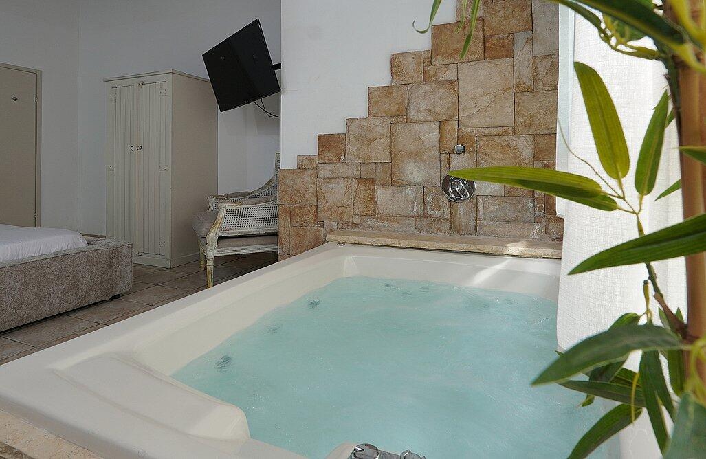 סוויטות נוף ליער צפון  26  נופש - וי פור ויקיישן - V for Vacation