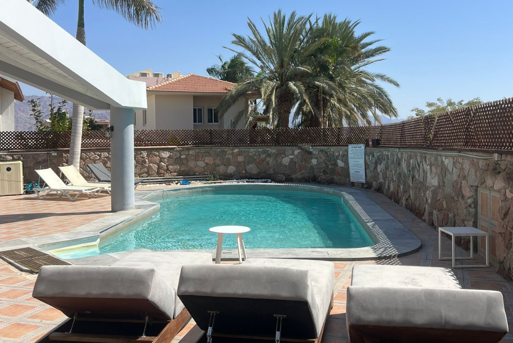 וילה יוקה - Vila Yuka דרום  4  נופש - וי פור ויקיישן - V for Vacation