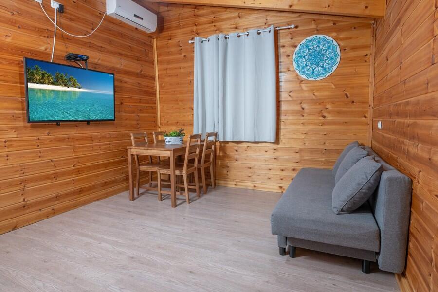 בקתות שוהם צפון  6  נופש - וי פור ויקיישן - V for Vacation