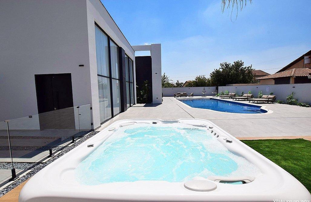 וילה דללוצה - Ville delle luci צפון  9  נופש - וי פור ויקיישן - V for Vacation