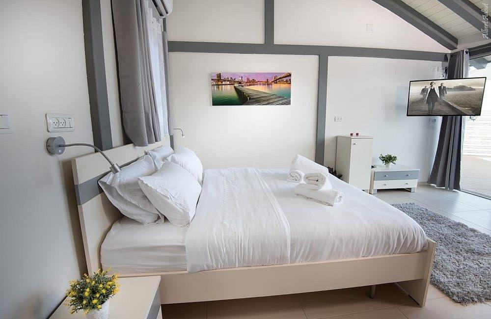 אחוזת נטלי צפון  12  נופש - וי פור ויקיישן - V for Vacation