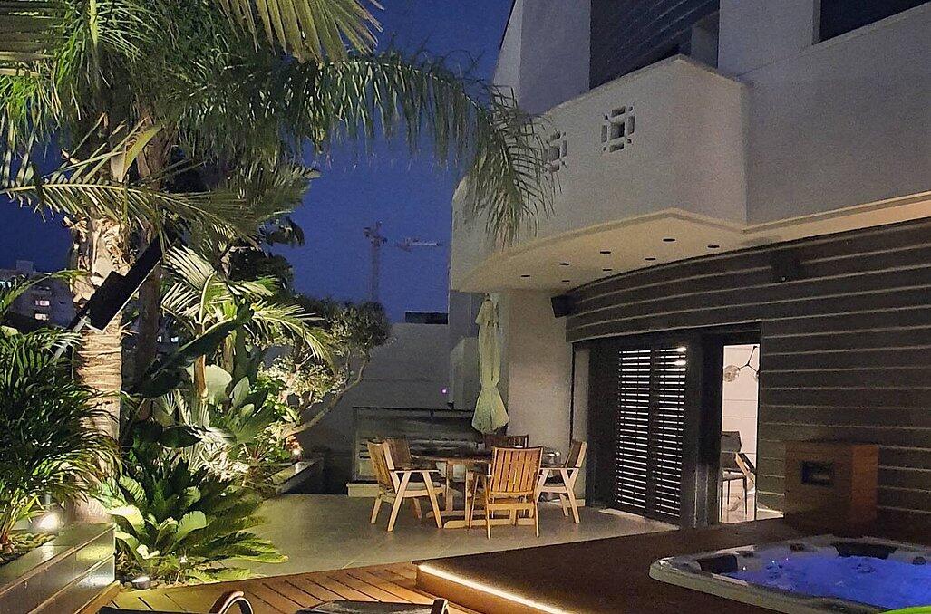 וילה אפ - Vilap צפון  9  נופש - וי פור ויקיישן - V for Vacation