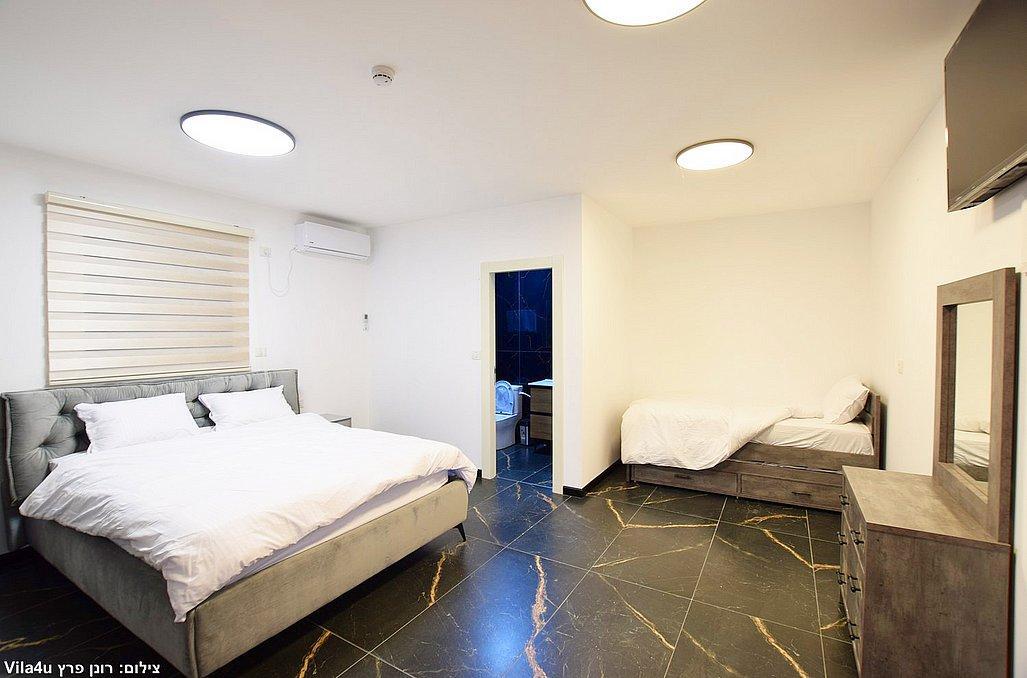 אחוזת אלונים ירכא צפון  8  נופש - וי פור ויקיישן - V for Vacation