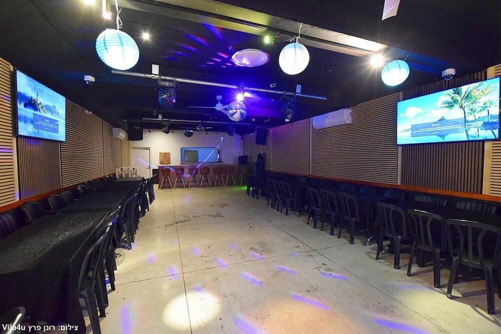 זאקיז מרכז  11  לופט 4 יו