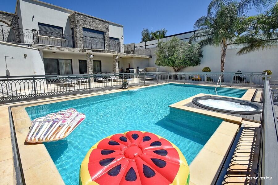 רינג דה בל צפון  10  נופש - וי פור ויקיישן - V for Vacation