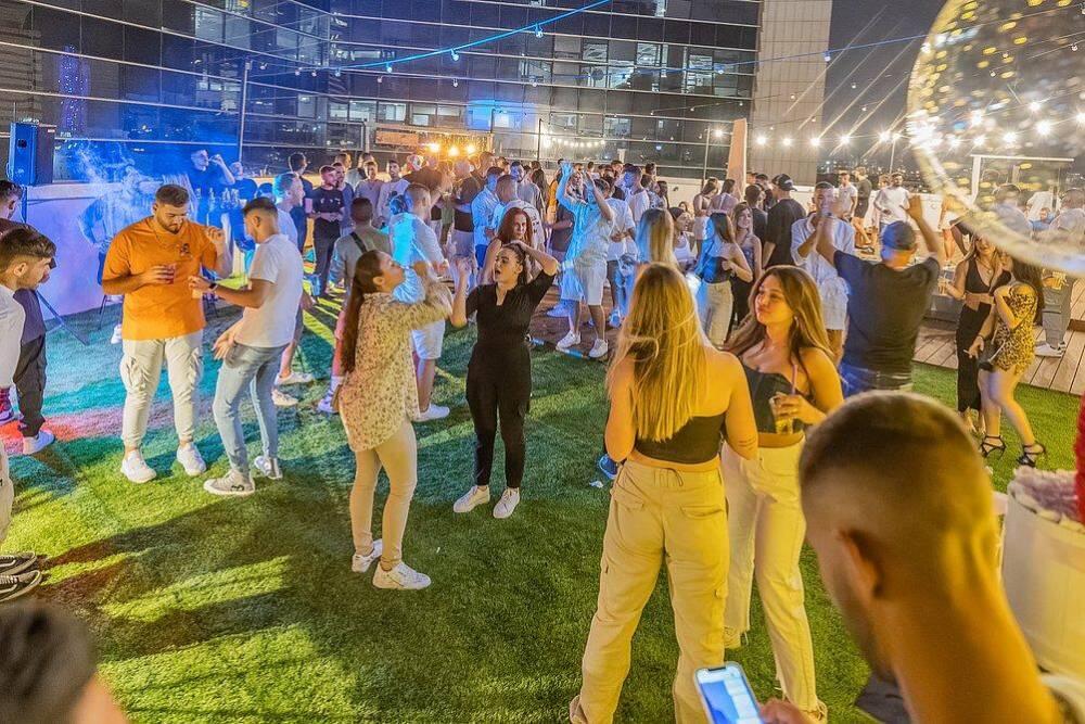 אלמאגו רוף תל אביב מרכז  13  לופט 4 יו