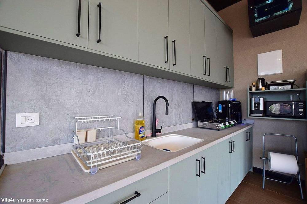 אחוזת לונריה צפון  16  נופש - וי פור ויקיישן - V for Vacation