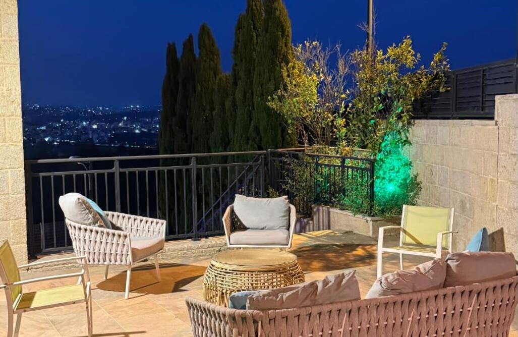 וילה נווה שמואל אינדיגו מרכז  17  נופש - וי פור ויקיישן - V for Vacation