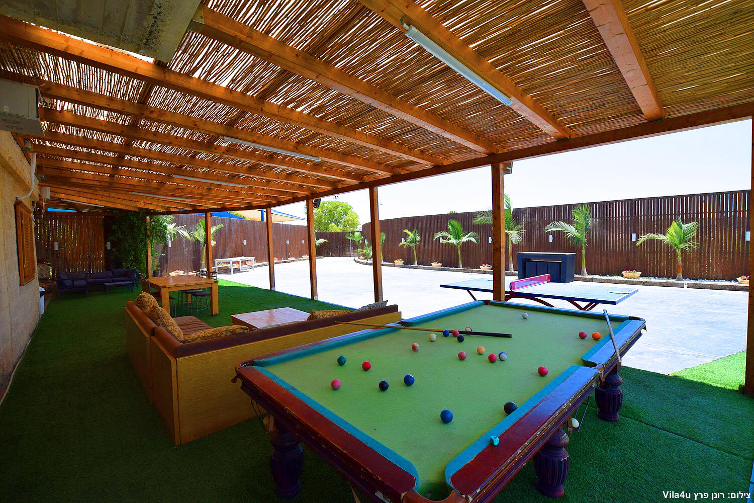 וילה גלי מרכז  4  נופש - וי פור ויקיישן - V for Vacation