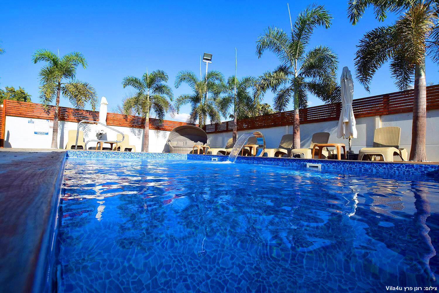 אחוזת וילג דרום  27  נופש - וי פור ויקיישן - V for Vacation