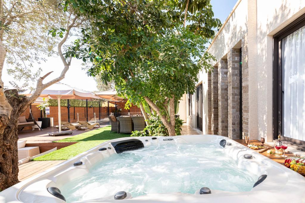 וילה אוליב אנד ספא צפון  14  נופש - וי פור ויקיישן - V for Vacation