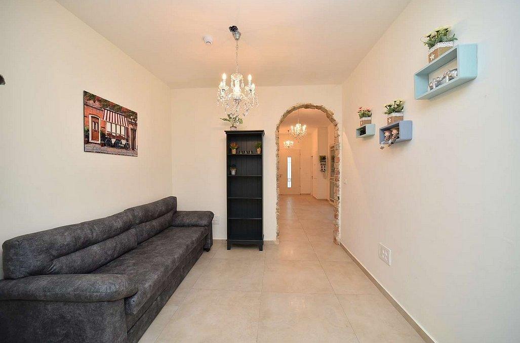 אצולת אירופה מרכז  4  נופש - וי פור ויקיישן - V for Vacation