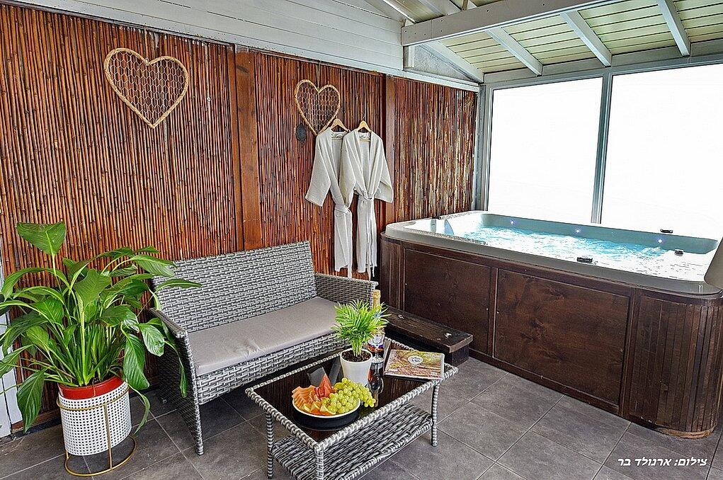 אחוזה בשניים צפון  4  נופש - וי פור ויקיישן - V for Vacation