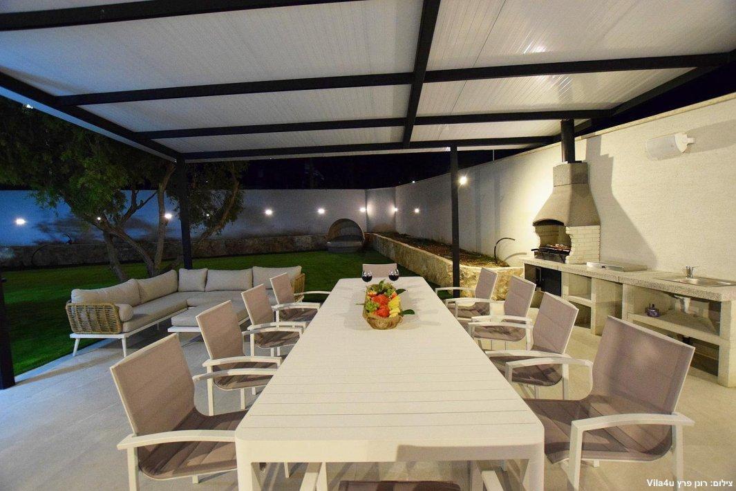 משק 19 צפון  16  נופש - וי פור ויקיישן - V for Vacation