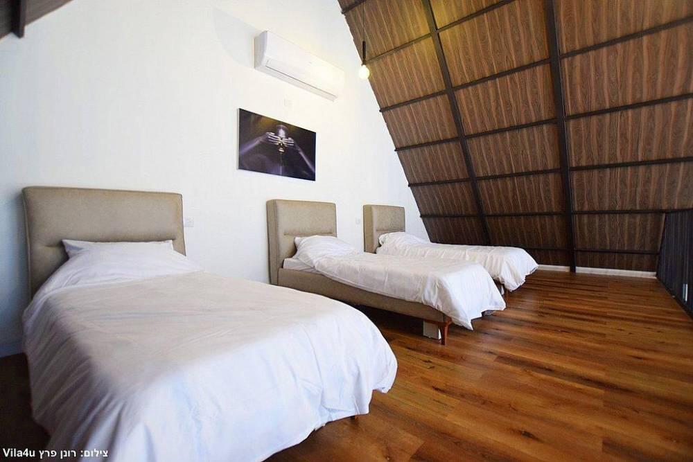 אחוזת לונריה צפון  27  נופש - וי פור ויקיישן - V for Vacation