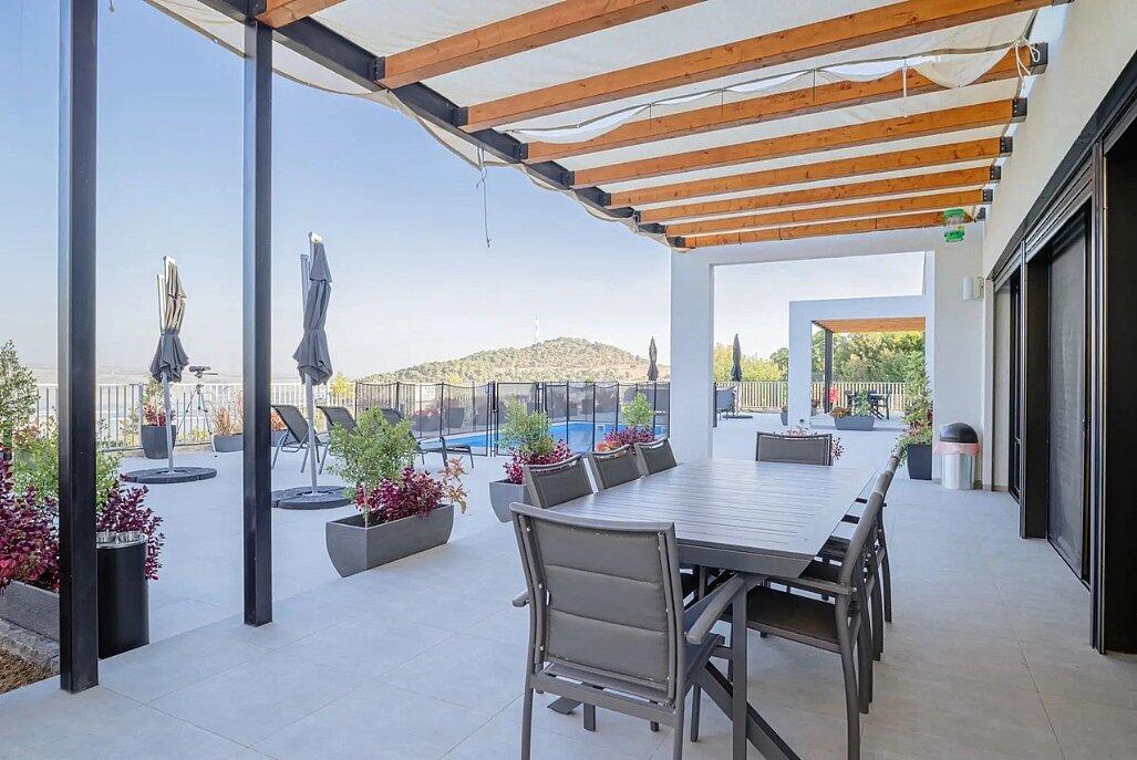 אחוזת גפנים צפון  1  נופש - וי פור ויקיישן - V for Vacation