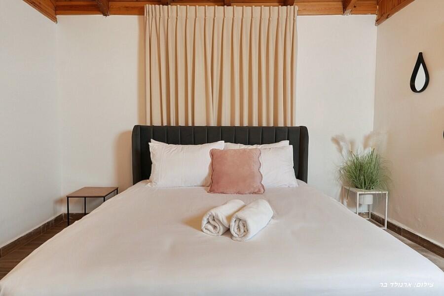 אחוזת נוף אכזיב צפון  8  נופש - וי פור ויקיישן - V for Vacation