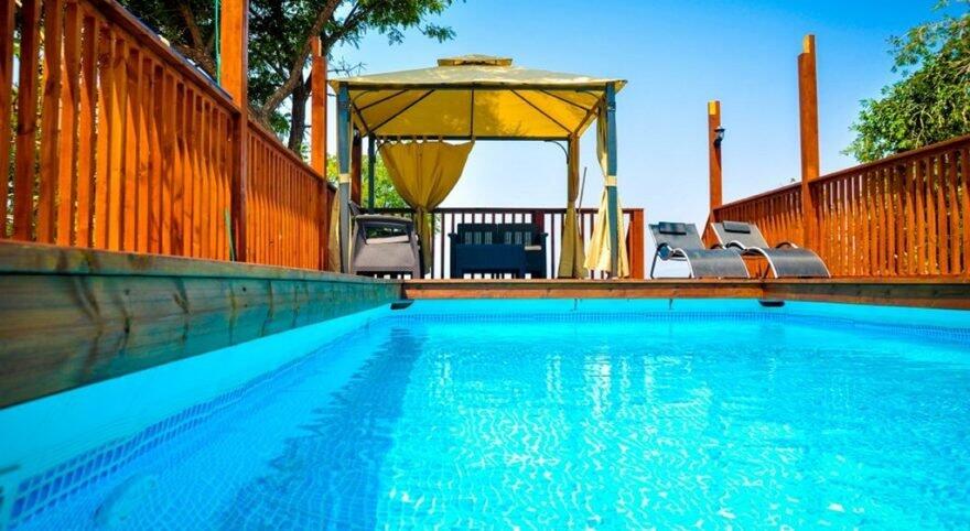 נופים בלבן צפון  23  נופש - וי פור ויקיישן - V for Vacation