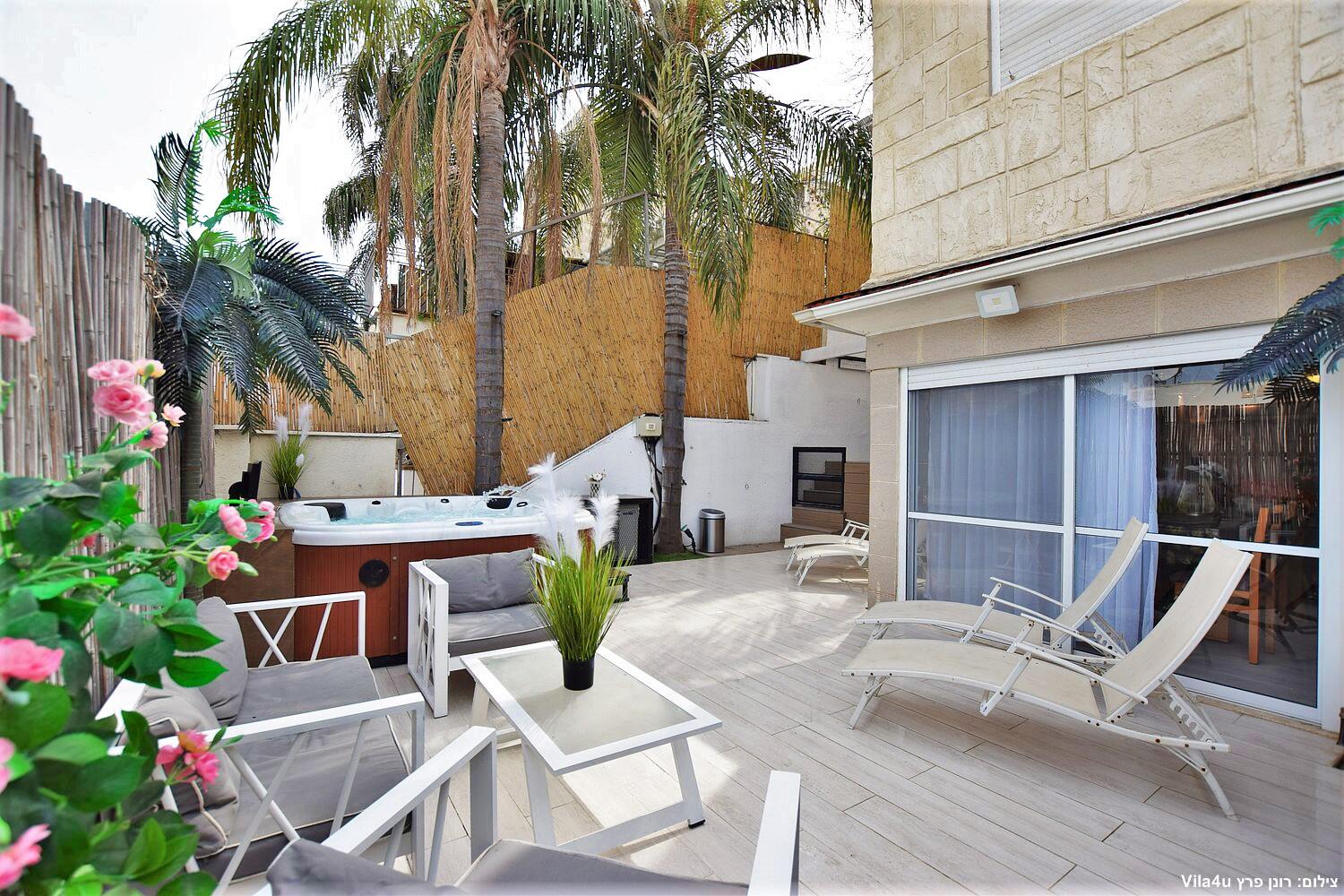 וילה בר כנרת צפון  18  נופש - וי פור ויקיישן - V for Vacation