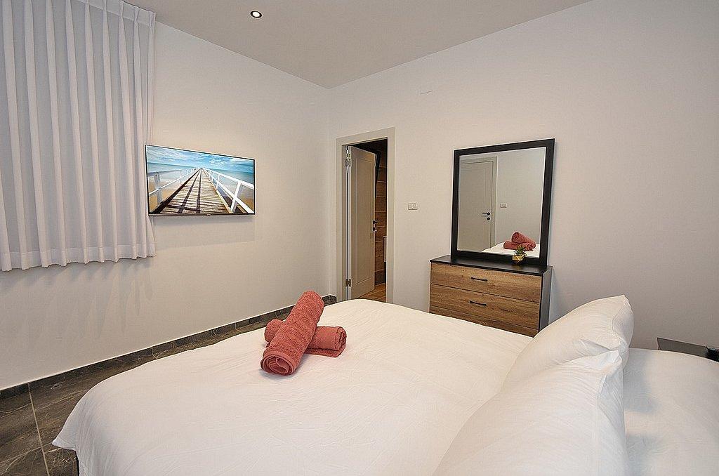 קאטליה - סוויטת יוקרה פרטית צפון  13  נופש - וי פור ויקיישן - V for Vacation