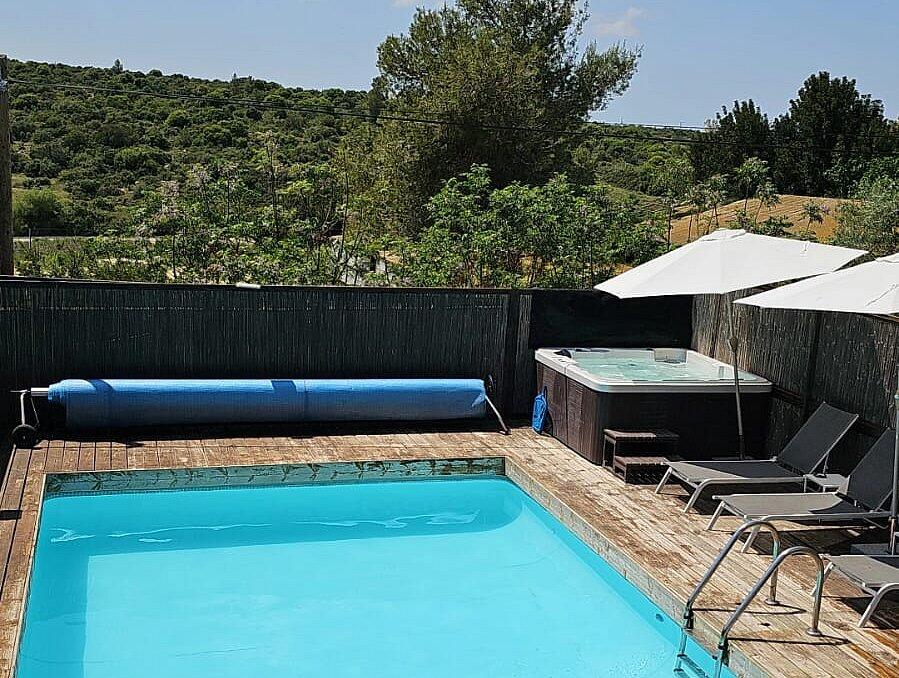 צימרים אגדת היער מרכז  1  נופש - וי פור ויקיישן - V for Vacation