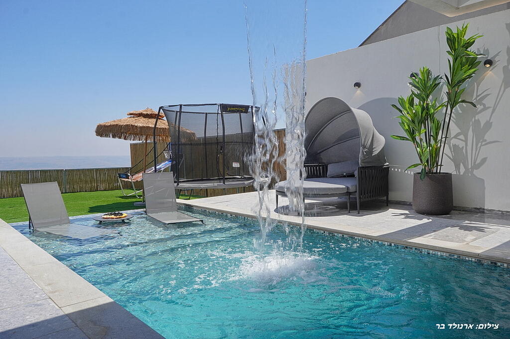 וילה סירקל – Villa Circle צפון  10  נופש - וי פור ויקיישן - V for Vacation