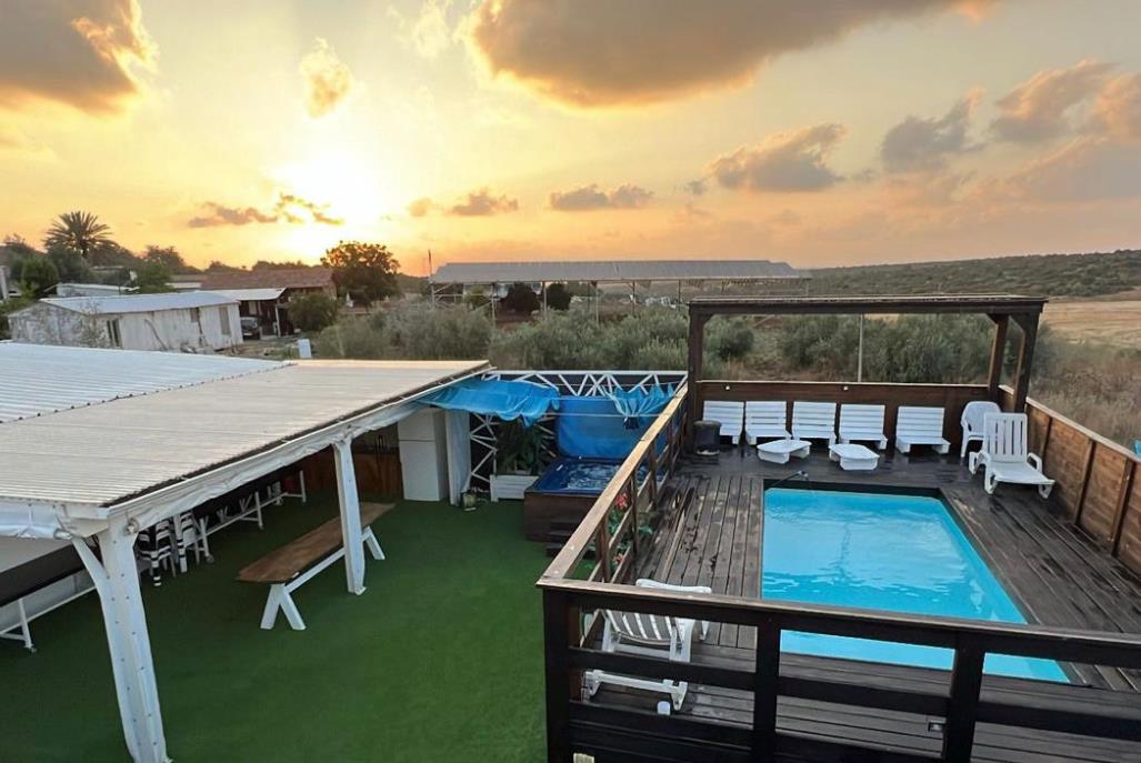 מתחם עמק האלה מרכז  19  נופש - וי פור ויקיישן - V for Vacation