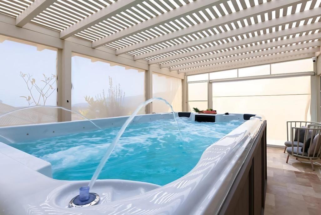 Peak Boutique Suites - סוויטות פיק צפון  32  נופש - וי פור ויקיישן - V for Vacation