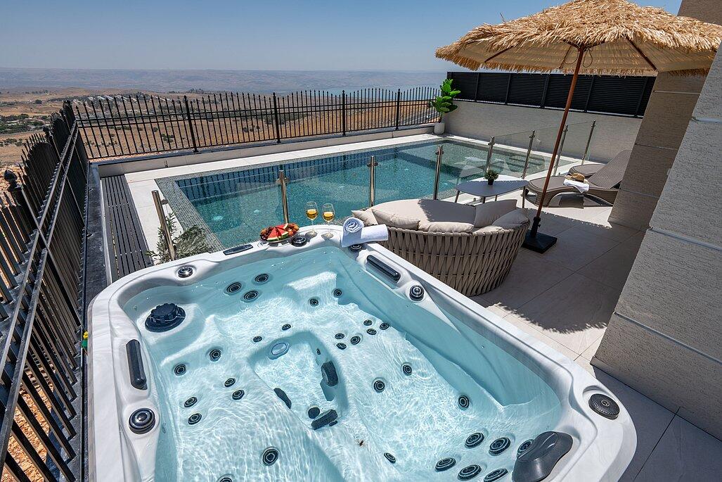 וילה טווינס בוטיק צפון  30  נופש - וי פור ויקיישן - V for Vacation