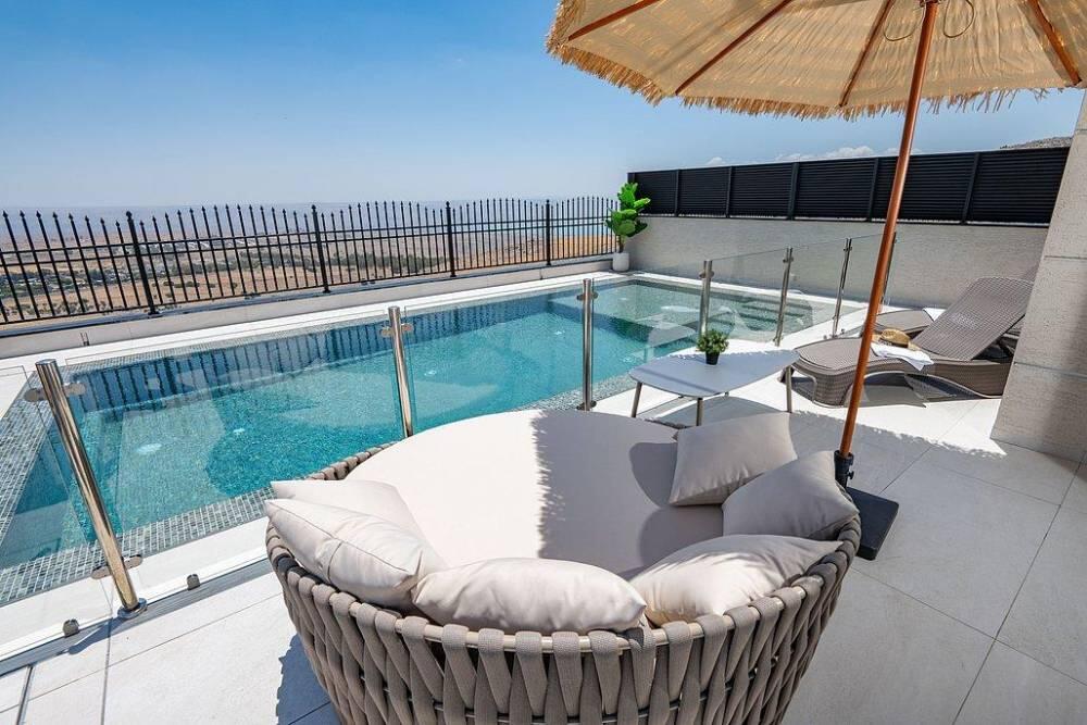 וילה רויאל טווינס בוטיק צפון  2  נופש - וי פור ויקיישן - V for Vacation