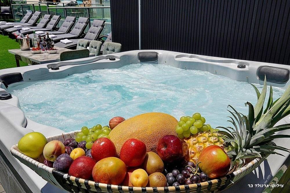 אחוזת אורפז צפון  28  נופש - וי פור ויקיישן - V for Vacation