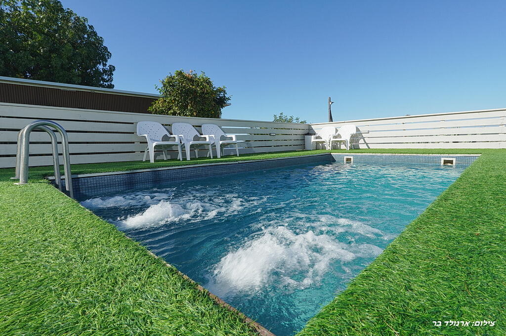 אחוזת נוף אכזיב צפון  26  נופש - וי פור ויקיישן - V for Vacation