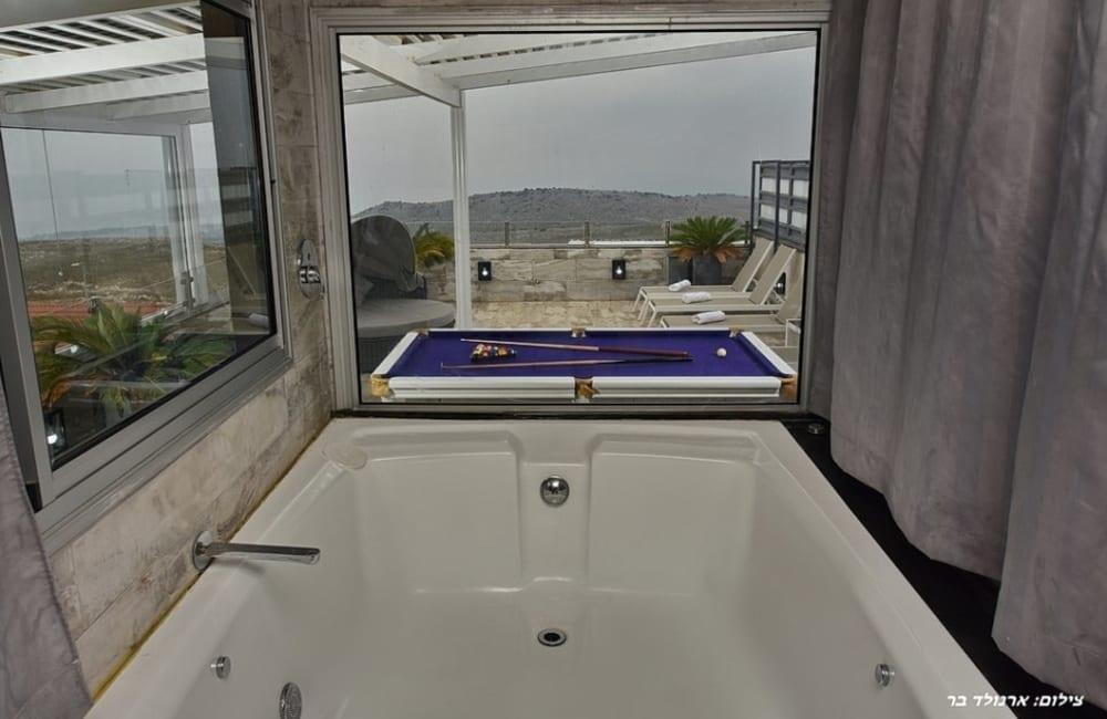 וילה בל גליל צפון  18  נופש - וי פור ויקיישן - V for Vacation