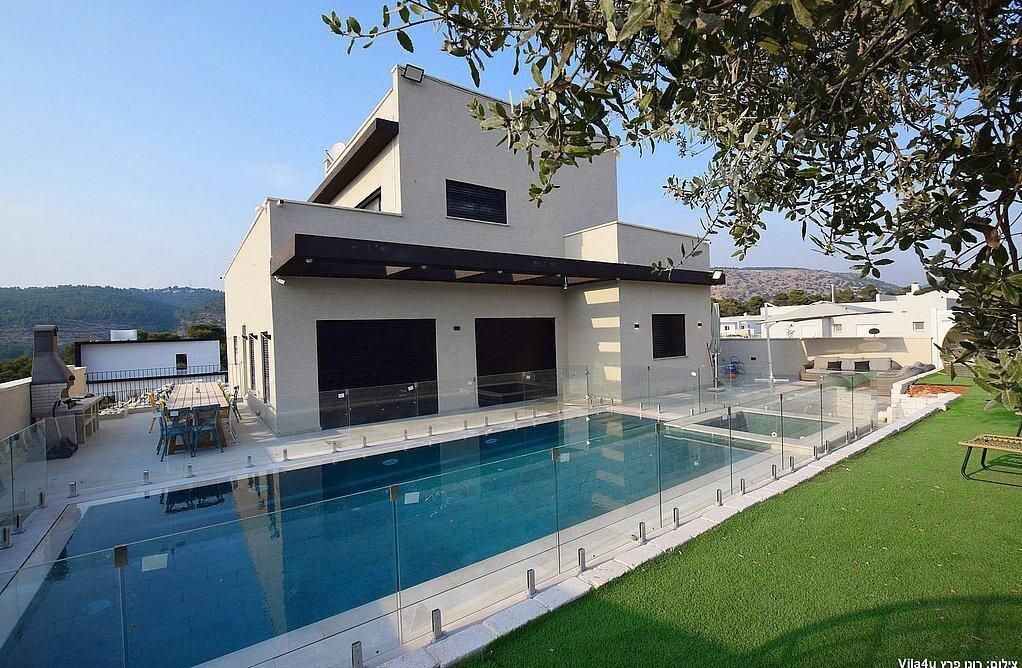 וילה סיימון רויאל צפון  18  נופש - וי פור ויקיישן - V for Vacation