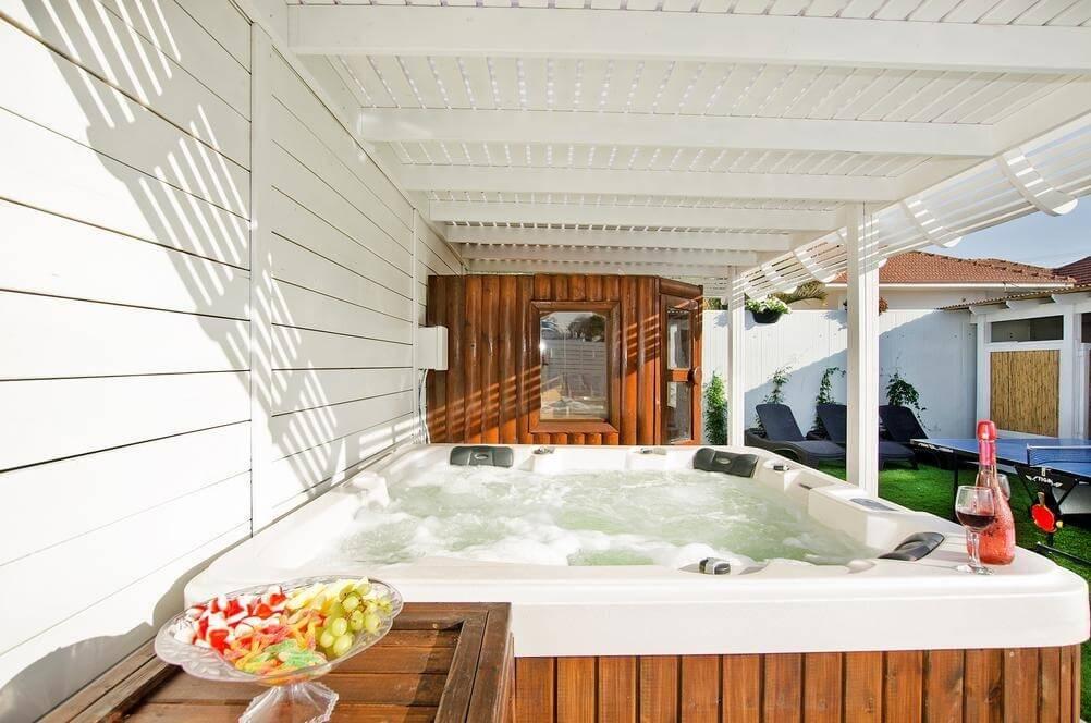 אחוזת ליר מרכז  3  נופש - וי פור ויקיישן - V for Vacation