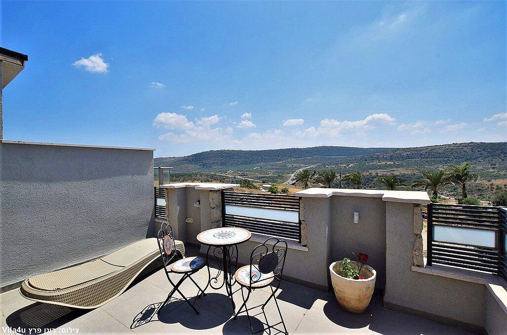 אחוזת האור צפון  4  נופש - וי פור ויקיישן - V for Vacation