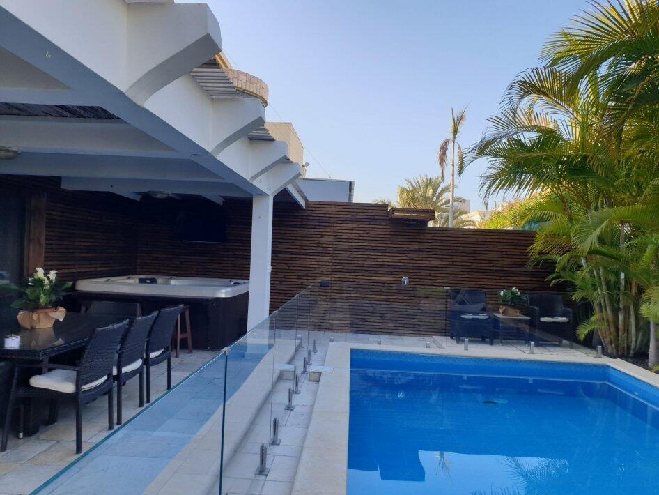 וילה מזל מרכז  30  נופש - וי פור ויקיישן - V for Vacation